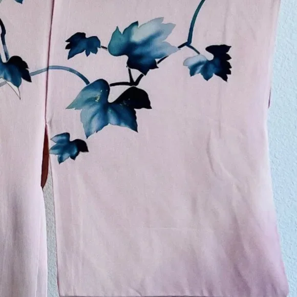 Vintage Japanese Style Kimono Robe - Picture 4 of 10